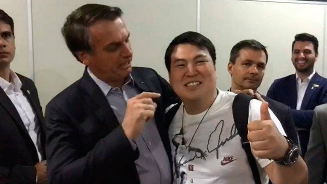 A Globo debochou de Jair Bolsonaro no Fantástico (Foto: Reprodução)