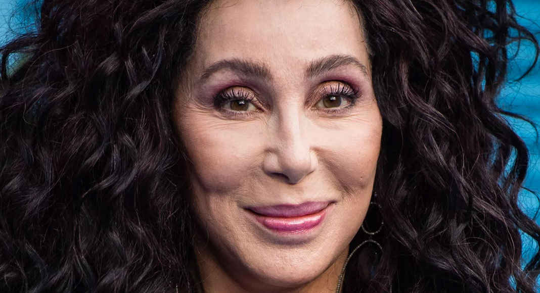 Cher desejou a prisão de Donald Trump (Foto: Reprodução) Cher desejou a prisão de Donald Trump (Foto: Reprodução)