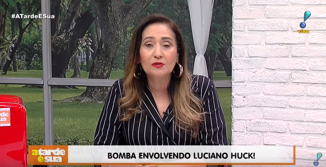 http://tvfoco.uai.com.br/wp-content/uploads/2015/05/Daniela-Mercury.jpg