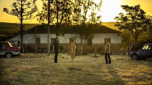 Evelina enfrenta os Matheus na novela A Dona do Pedaço (Imagem: Divulgação)