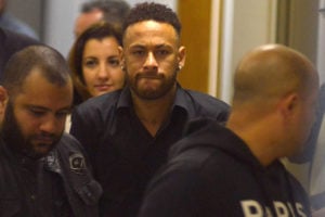 O jogador Neymar Jr vem sofrendo grave acusação de ter cometido ato de estupro (Foto: Reprodução)