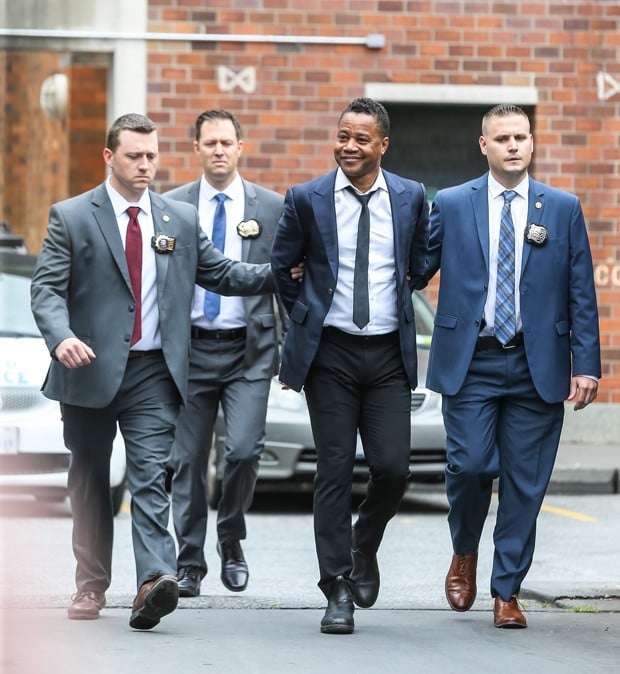 Cuba Gooding Jr. é preso pela polícia de Nova York (Foto: Backgrid)