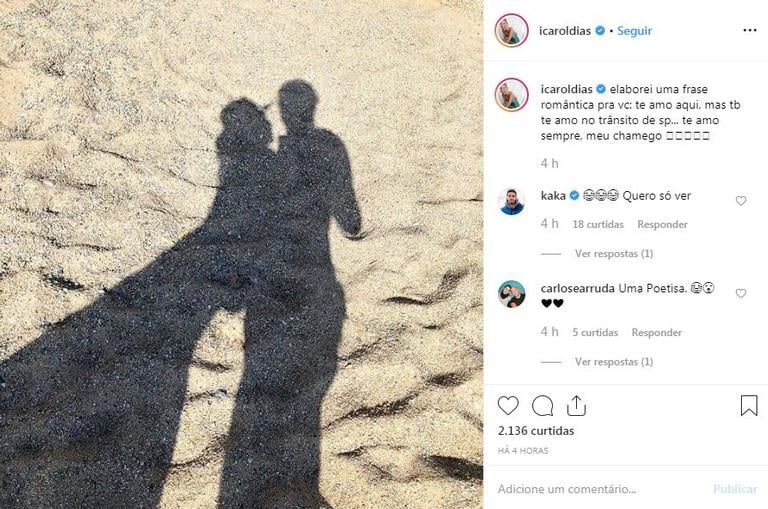 Kaká é pego de surpresa, ganha homenagem da noiva Carol Dias (Foto: Reprodução)