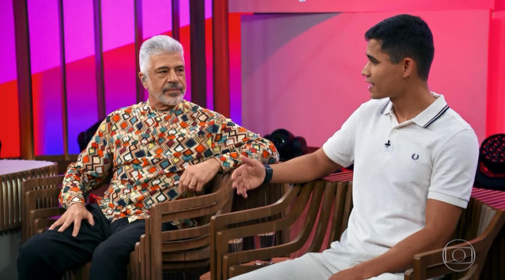 Lulu Santos e Clebson durante o Conversa com Bial (Foto: Divulgação)