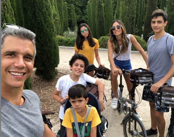 Marcio Garcia em passeio de barco com a família (Foto: Reprodução/ Instagram)
