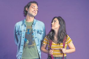 Eduardo Sterblich e Tatá Werneck na série Shippados, da Globo (Foto: Divulgação)