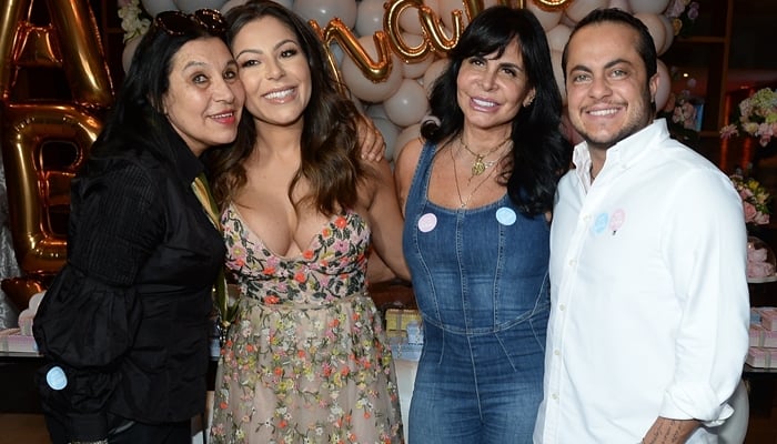 Andressa Ferreira e Thammy Miranda com Gretchen (Foto: Francisco Cepeda/Ag News)