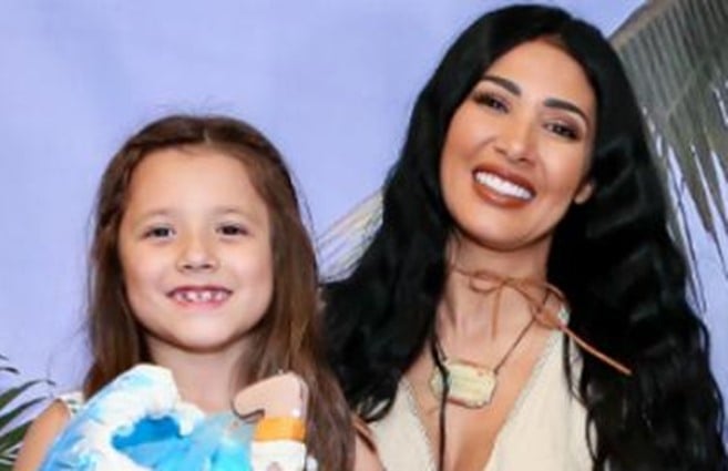 Giovanna e Simaria em festa luxuosa (Foto: AGNews)