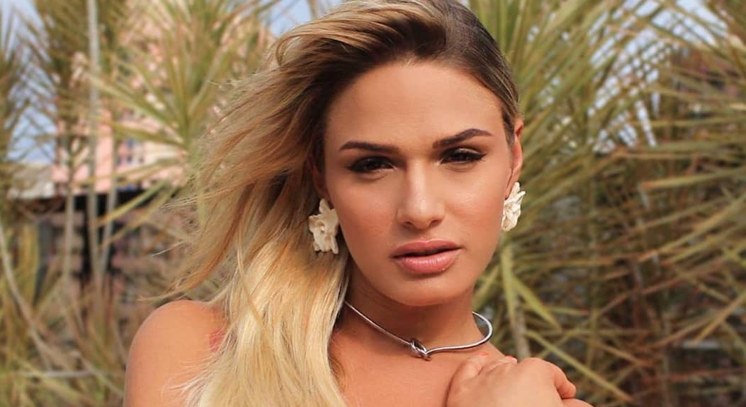 http://tvfoco.uai.com.br/wp-content/uploads/2015/05/Daniela-Mercury.jpg