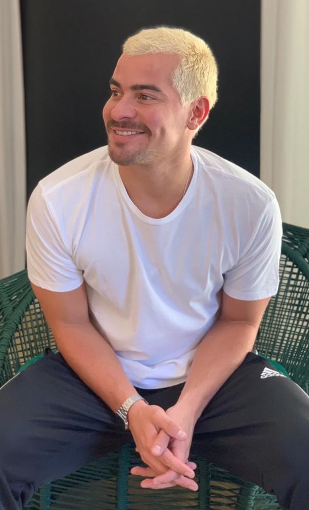 Novo visual de Thiago Martins (Foto: Reprodução)