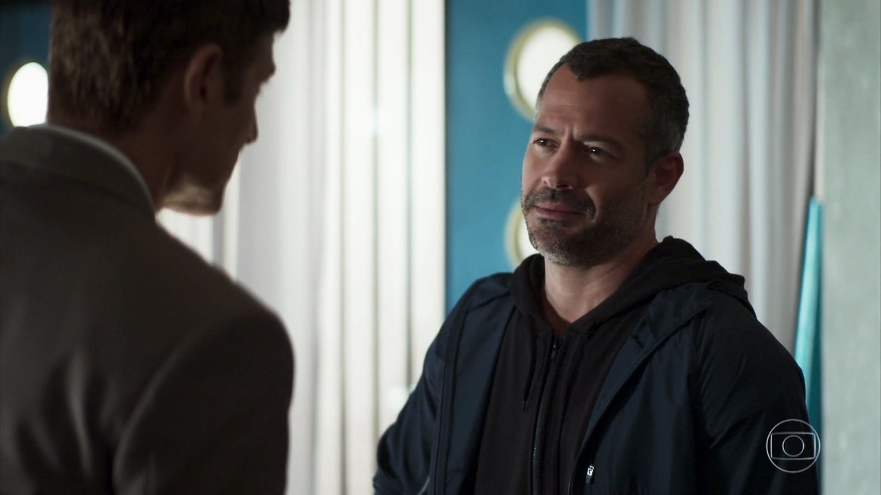 Agno (Malvino Salvador) em cena de A Dona do Pedaço da Globo