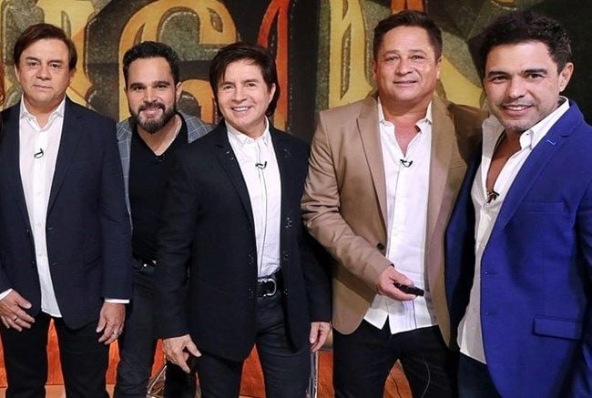 Zezé Di Camargo, Luciano, Chitãozinho, Xoxoró, Leonardo são os Amigos 