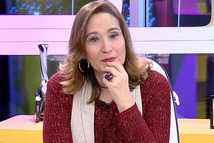 A apresentadora do programa A Tarde É sua da RedeTV!, Sonia Abrão anuncia que sua mãe está internada (Foto: Reprodução)