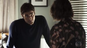 Régis (Reynaldo Gianecchini) em cena de A Dona do Pedaço da Globo (Foto: Reprodução)