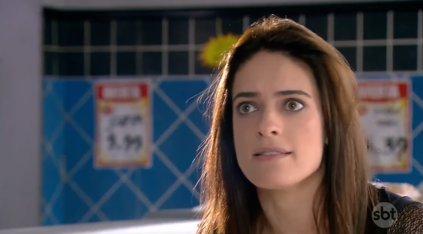 Débora (Lisandra Cortez) em cena na novela As Aventuras de Poliana, do SBT. (Foto: Reprodução)