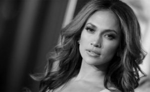 Jennifer Lopez sofreu grande perda com a morte da sua tia, Titi Rose, irmã da sua mãe (Foto: Reprodução)