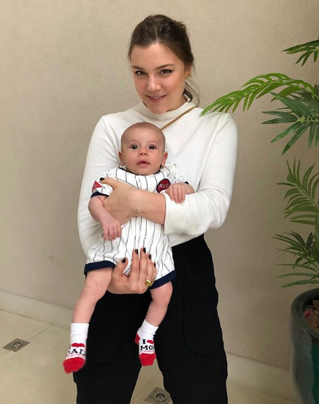 Alice Wegmann em foto recente nas redes sociais (Foto: Reprodução/ Instagram)