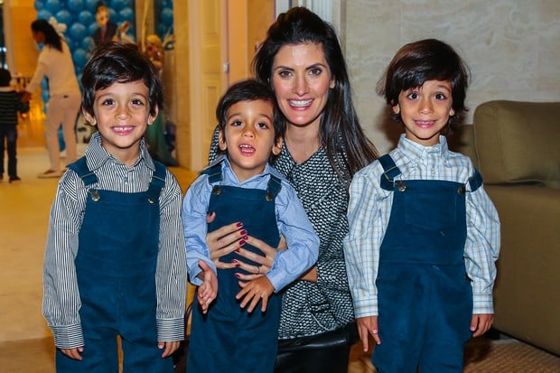 Isabella Fiorentino e seus trigêmeos. Foto: Reprodução