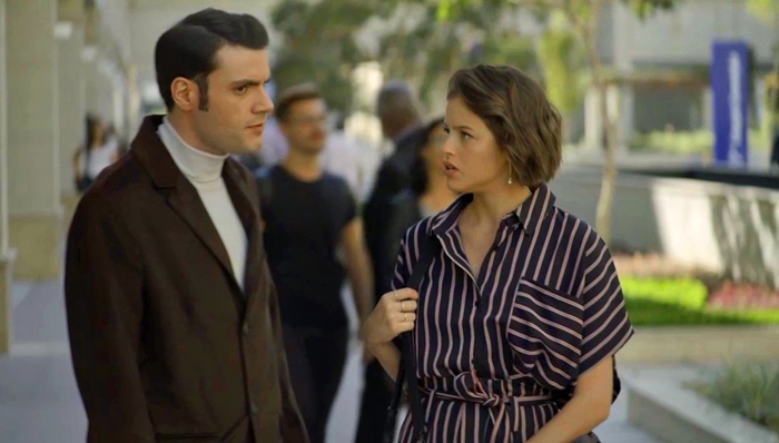 Josiane (Agatha Moreira) vai matar namorado de Jardel (Duio Botta) em A Dona do Pedaço (Foto: Reprodução/Globo)