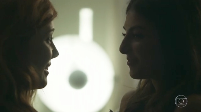 Valéria e Camila terão nova cena de beijo em Órfãos da Terra 