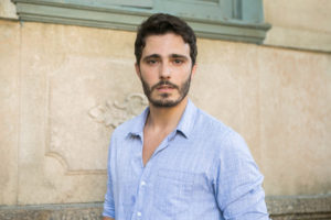 O ator Thiago Rodrigues foi contratado pela Record e fará a novela Amor Sem Igual (Foto: Reprodução)