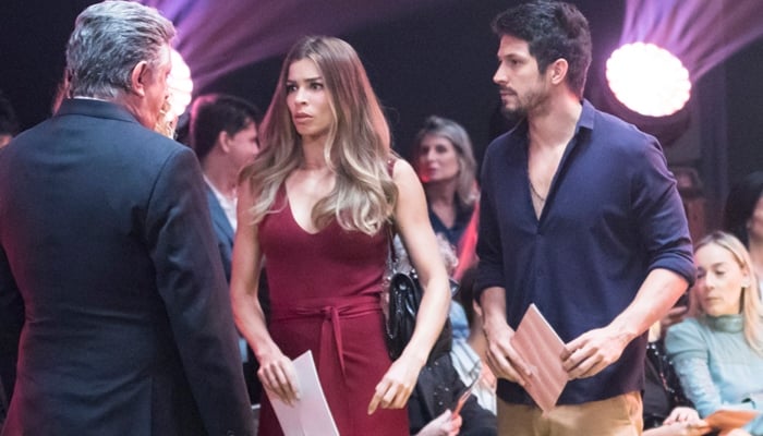 Paloma (Grazi Massafera) e Marcos (Romulo Estrela) no desfile em Bom Sucesso (Foto: Globo/João Miguel Júnior)