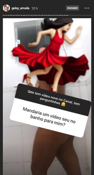 Geisy Arruda tomando banho nua (Foto: Reprodução/Instagram)