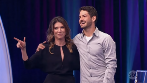 Rebeca Abravanel e Alexandre Pato no Roda a Roda, do SBT (Foto: Reprodução/SBT)