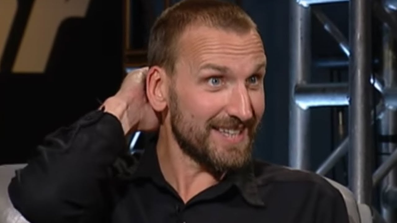 O ator Christopher Eccleston revelou doença e deixou todos preocupados (Foto: Reprodução)