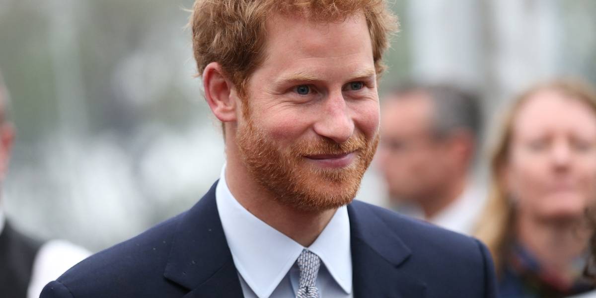Príncipe Harry quebra protocolo da família real (Foto: Reprodução)