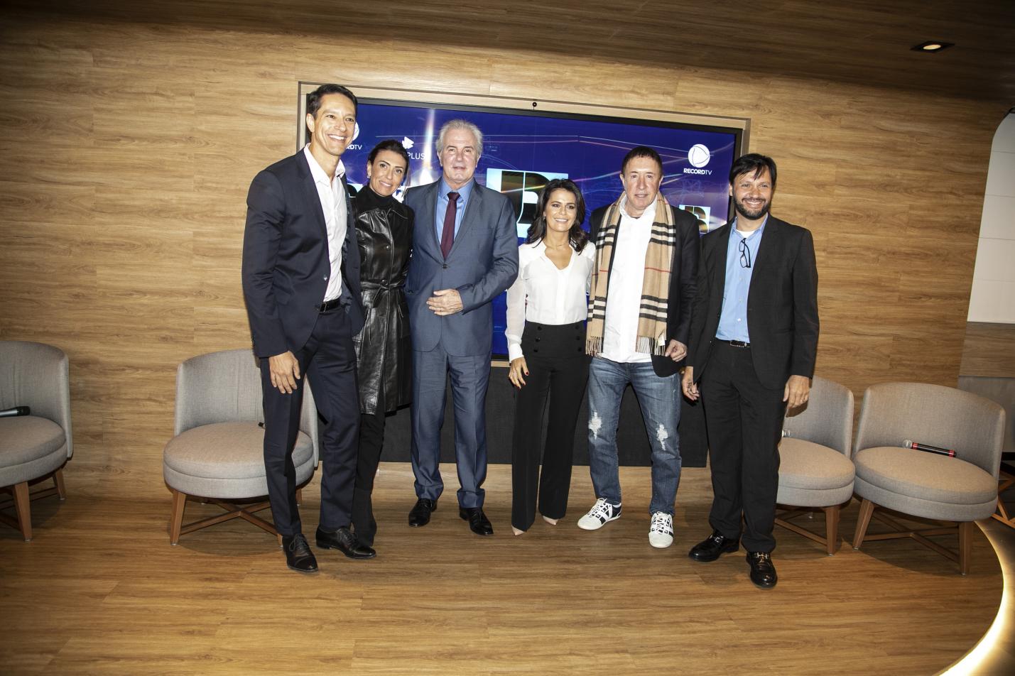 Record Sérgio Aguiar, Janine Borba, Celso Freitas, Adriana Araújo, Walter Zagari e Antônio Guerreiro. Foto: Assessoria/Edu Moraes