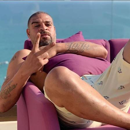 Adriano Imperador se hospeda em hotel no Rio com diárias de R$ 3,9 mil a 13 km de onde vive (Foto: Reprodução/ Instagram)
