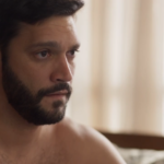 Diogo (Armando Babaioff) em Bom Sucesso (Foto: Reprodução/Globo)