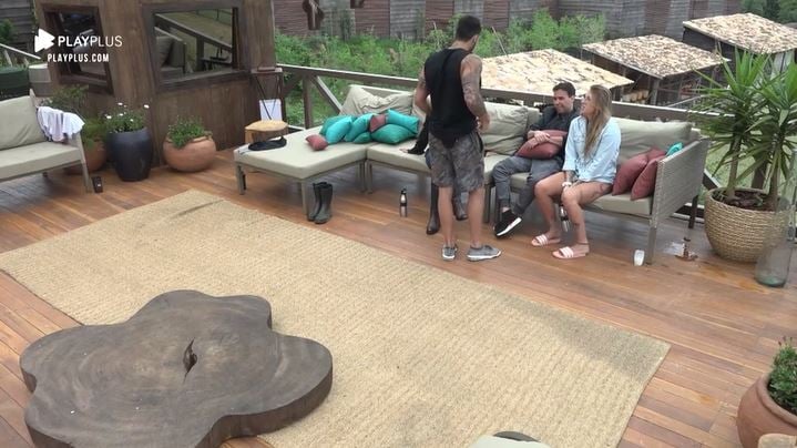 Andréa de Nóbrega, Netto, Bifão e Viny Vieira em A Fazenda 11 (Reprodução: PlayPlus)