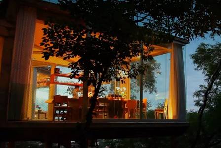 Casa de Caio e Maria que está causando atrito para o ex-casal (imagens: Jornal Extra)