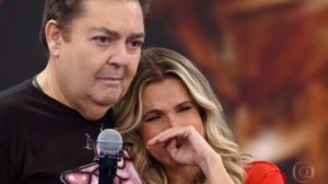 Faustão e Ingrid Guimarães emocionados com mensagem de Heloísa Périssé (Reprodução/Globo)