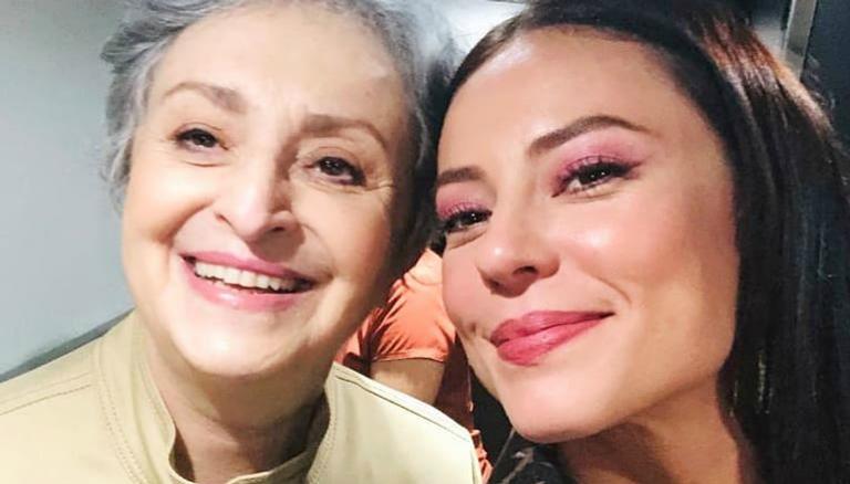 Paolla Oliveira (Vivi Guedes) e Ana Lucia Torre (Berta) nos bastidores de A Dona do Pedaço (Reprodução: Instagram)