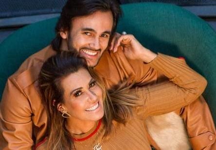 Famosa apresentadora da RedeTV!, Solange Frazão 