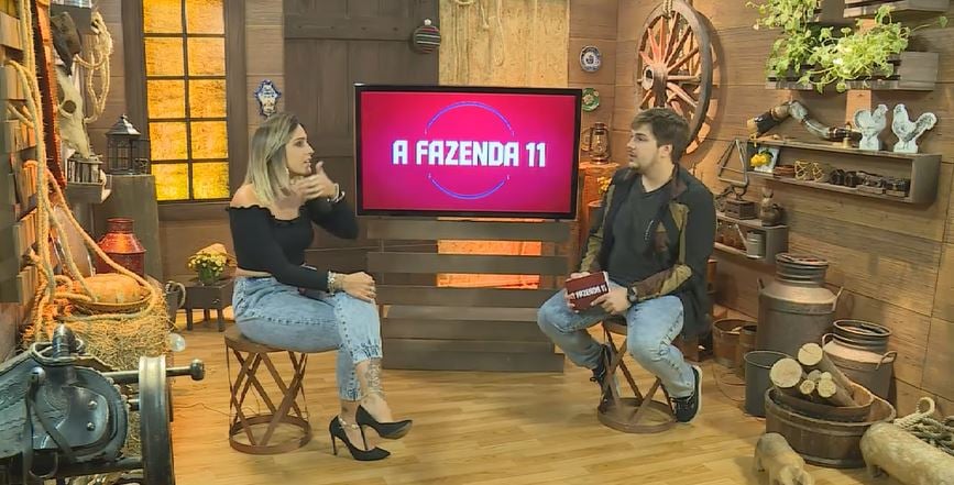 Tati Dias conta que recebeu sugestão para se aproximar de Hariany Almeida em A Fazenda 11 da Record TV (Reprodução: YouTube)