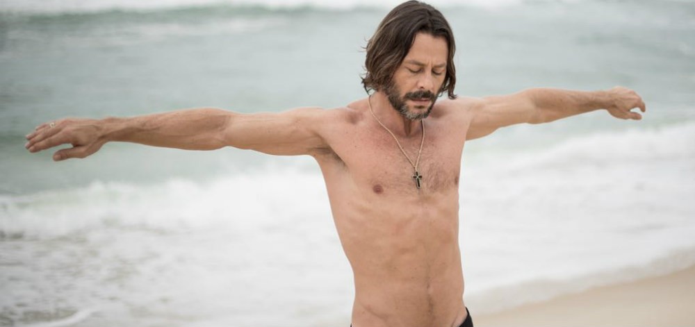 A beldade emagreceu para dar vida a Jesus nos cinemas (Reprodução: Internet)