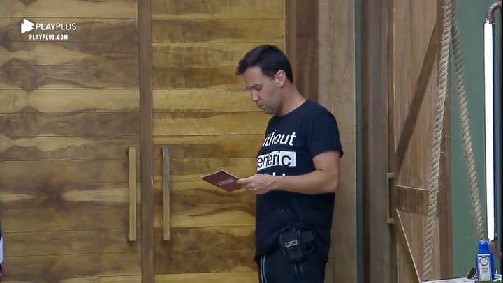 Viny Vieira revela punição após ter descumprido regra em A Fazenda 11 (Reprodução: PlayPlus)