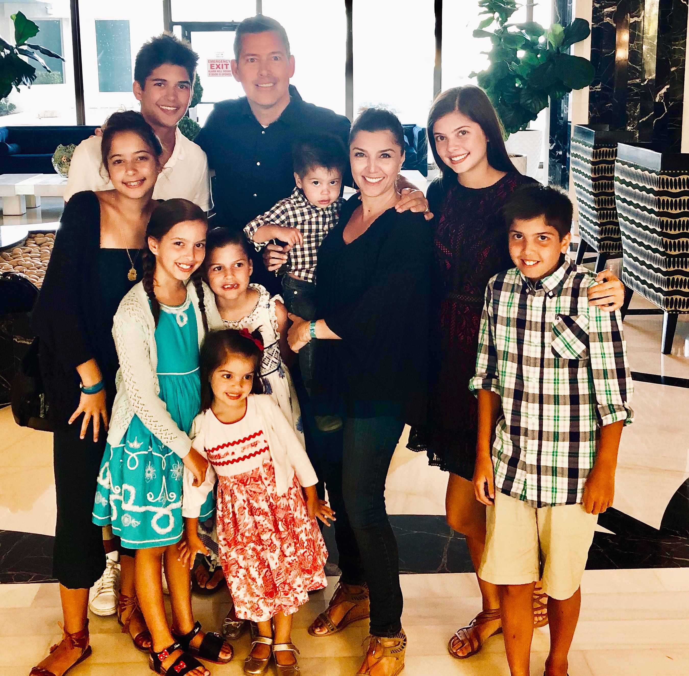 Rachel Campos Duffy e família (Foto: Reprodução)