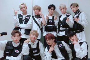 Apresentação do grupo K-Pop D-Crunch é cancelada minutos antes deles subirem ao palco por eles serem gays (Foto: Reprodução)