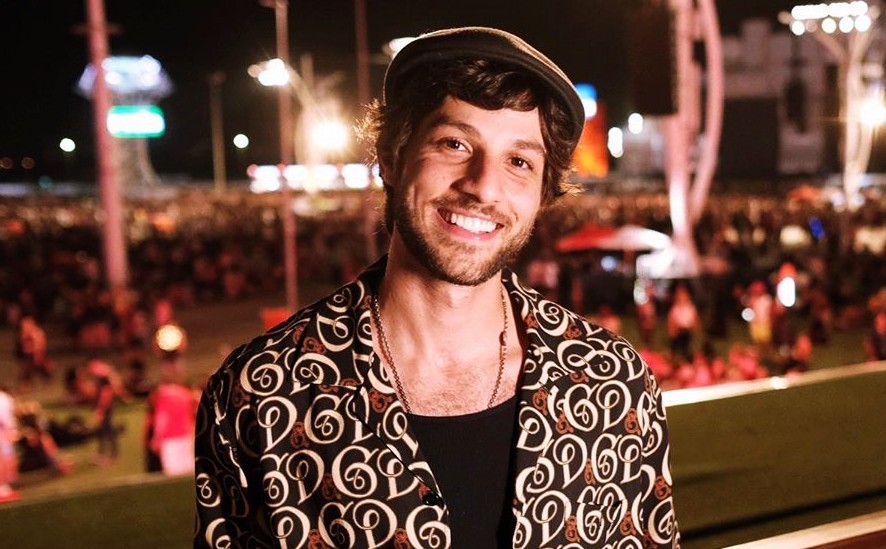 Chay Suede será destaque na próxima novela Amor de Mãe
