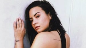 Demi Lovato publica foto fantasiada para o Halloween e mostra mais do que devia (Foto: Reprodução)