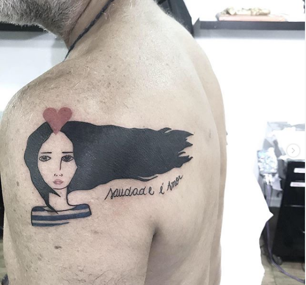 Tatuagem do ator da TV Globo que fez o Gato Leon em O Sétimo Guardião, Eduardo Moscovis (Foto: Reprodução/ Instagram)