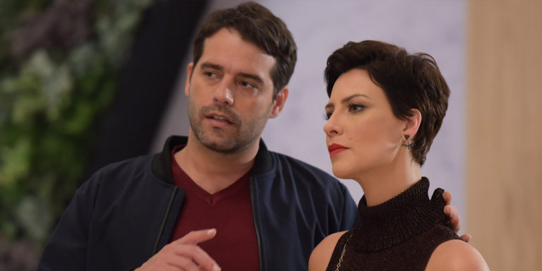 Topíssima: Após sobreviver acidente, Sophia é envenenada Topíssima: Após sobreviver acidente, Sophia é envenenada