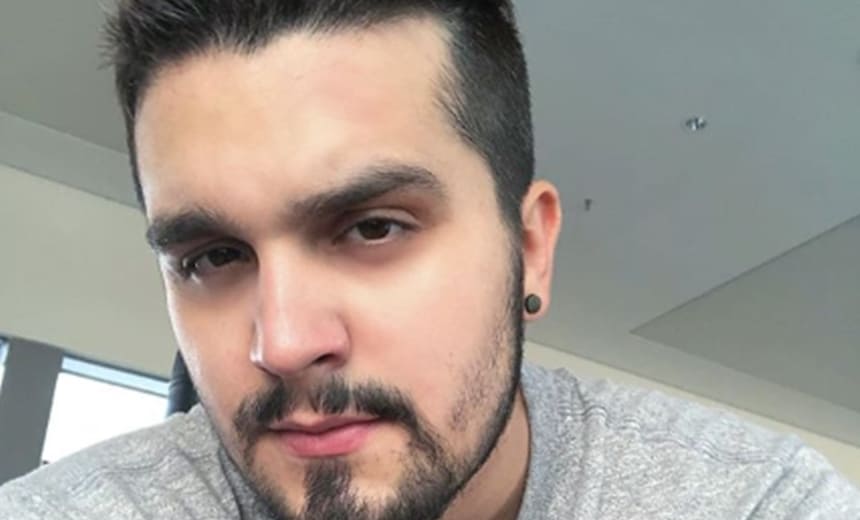 Luan Santana surgiu todo sensual em sua rede social Instagram e arrancou diversos suspiros de seus seguidores. Foto: Reprodução