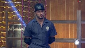 Lucas Viana participa da prova do fazendeiro de A Fazenda 2019
Imagem: Reprodução/RecordTV