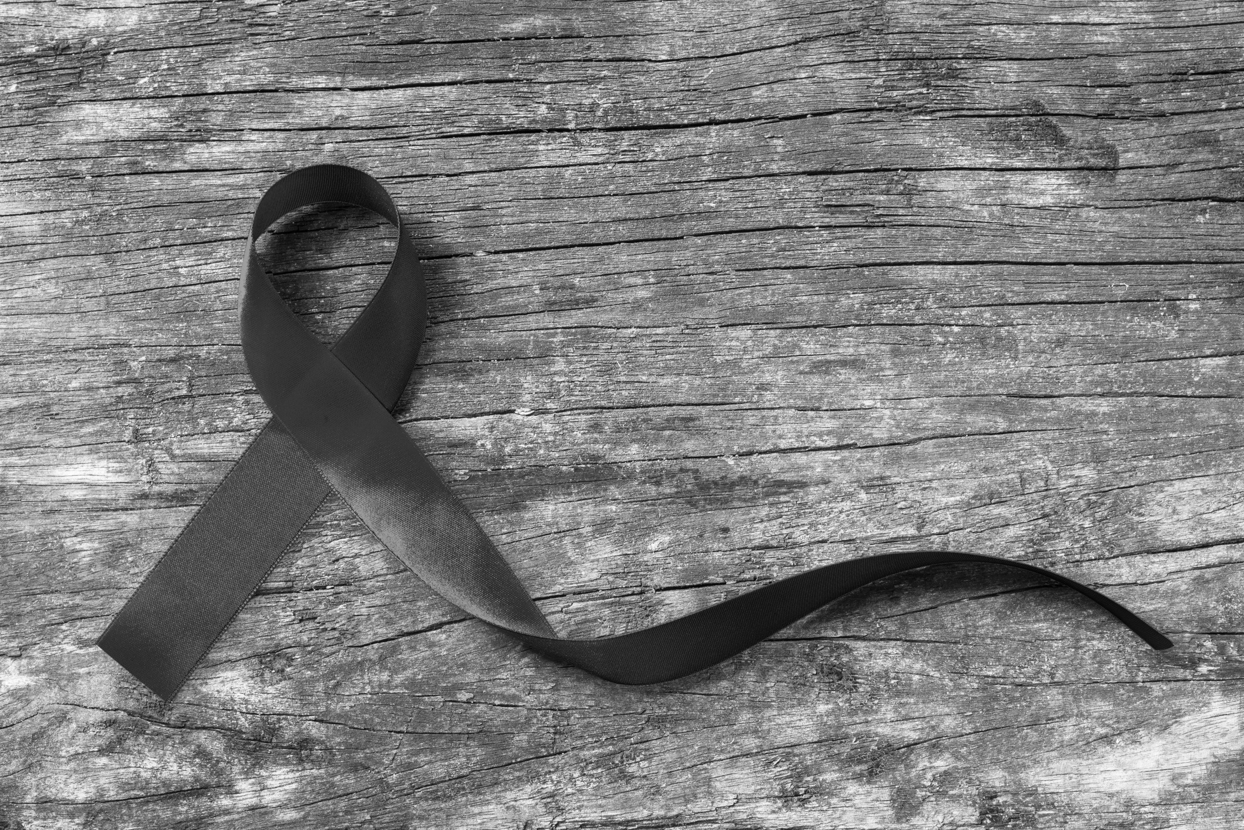 Famoso cantor. Mumuzinho não consegue esconder tristeza após morte de menina ser anunciada (Foto: Reprodução)